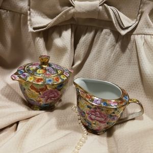 Fifth Avenue Collection Sugar bowl and Creamer